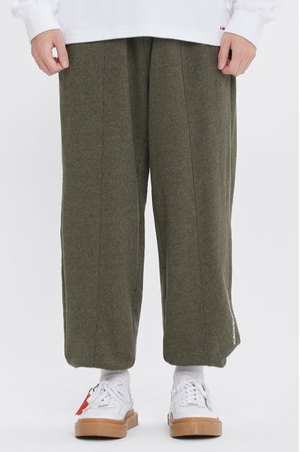 ロマンティッククラウン(ROMANTIC CROWN) PIN TUCK SWEAT PANTS_MELANGE KHAKI
