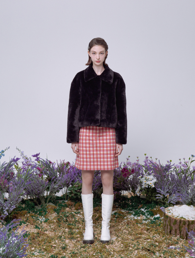 デイライフ(Daylife)  DAYLIFE CROP FUR JACKET (BLACK)