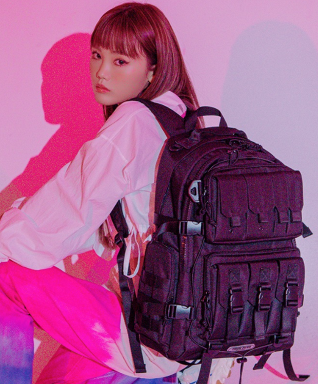 デイライフ(Daylife)  2021 DAYLIFE TECH PLUS BACKPACK (BLACK)