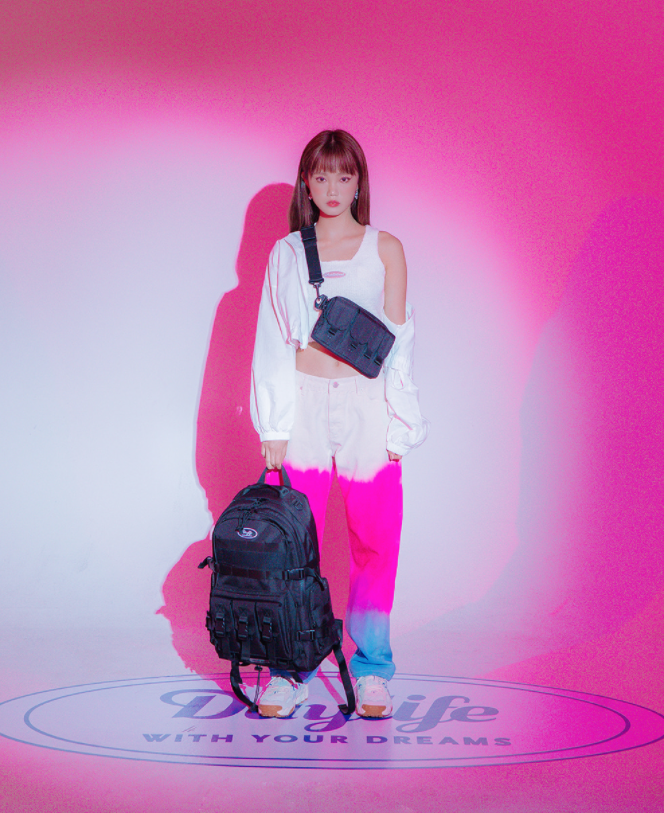 デイライフ(Daylife)  2021 DAYLIFE TECH PLUS BACKPACK (BLACK)