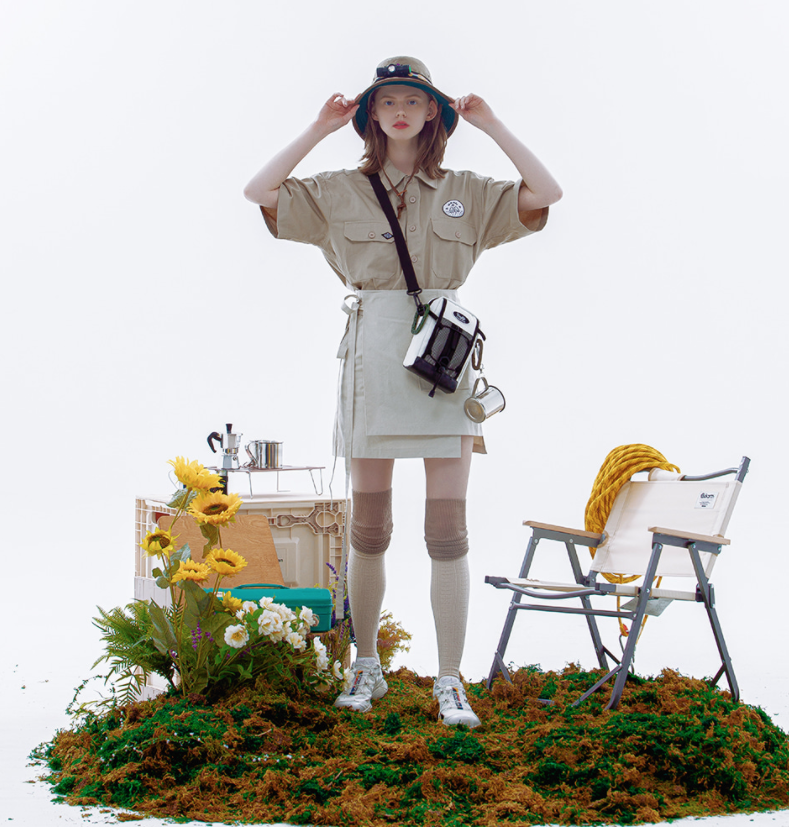 デイライフ(Daylife)  DAYLIFE FLAP STRING MINI CROSSBODY BAG (IVORY)