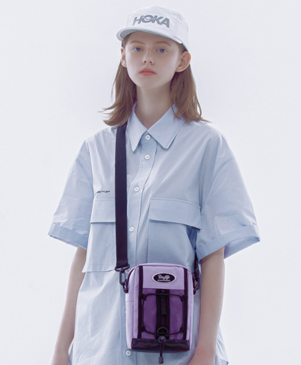 デイライフ(Daylife)  DAYLIFE FLAP STRING MINI CROSSBODY BAG (PURPLE)
