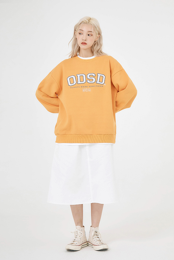 Odd Studio (オッドスタジオ)　ODSD APPLIQUE LOGO SWEATSHIRT-ORANGE