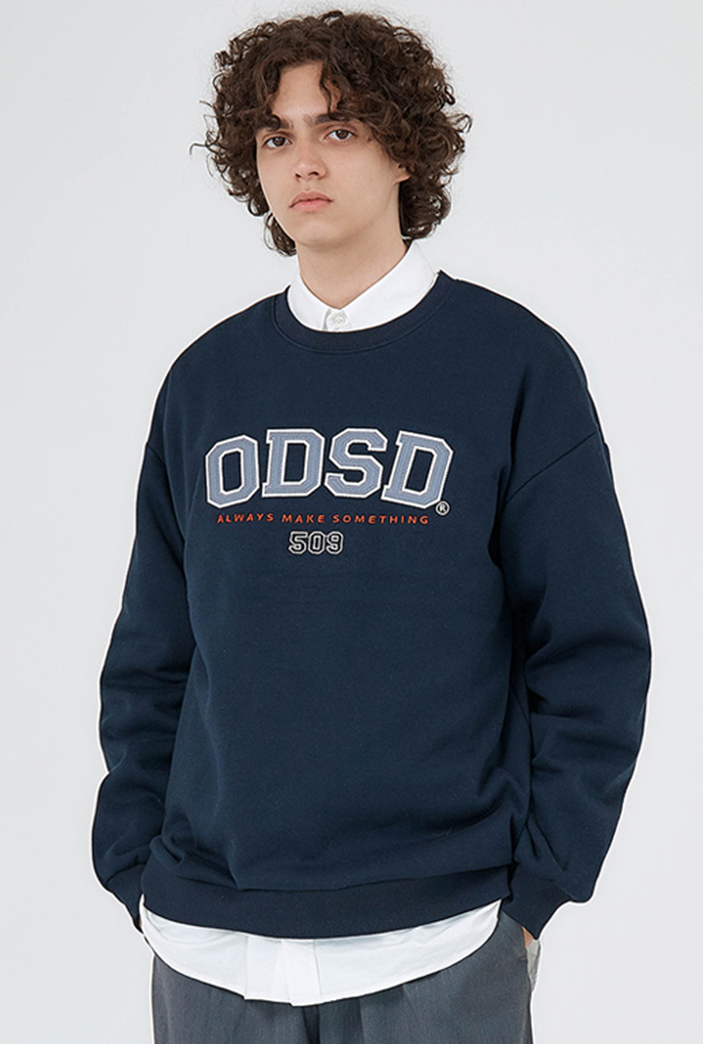 Odd Studio (オッドスタジオ)　ODSD APPLIQUE LOGO SWEATSHIRT-NAVY