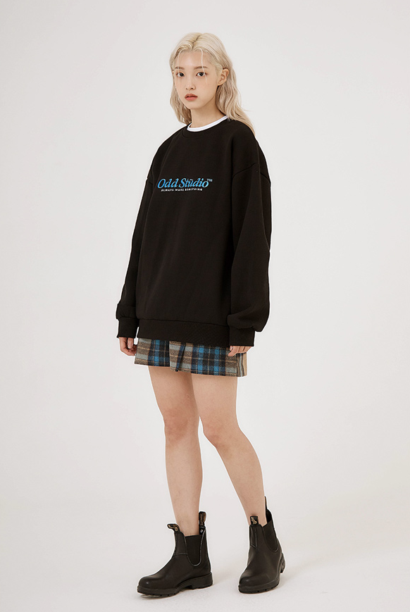 Odd Studio (オッドスタジオ)　STANDARD EMBROIDERED LOGO SWEATSHIRT-BLACK