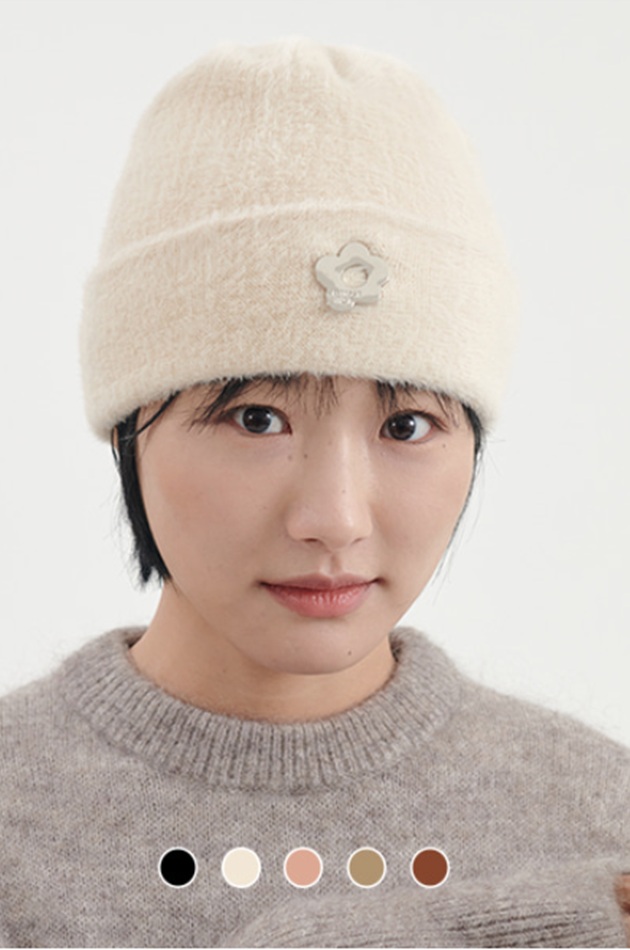 オルモストブルー(Almost Blue)  FUZZY BEANIE