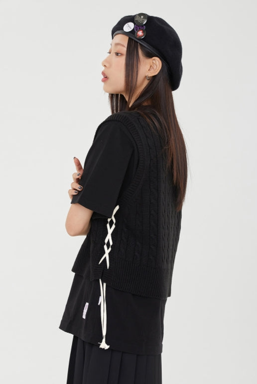 TARGETTO(ターゲット)   LACE UP CROP KNIT VEST_BLACK