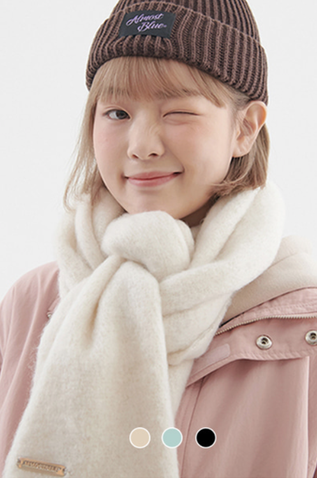 オルモストブルー(Almost Blue)  FLUFFY MUFFLER