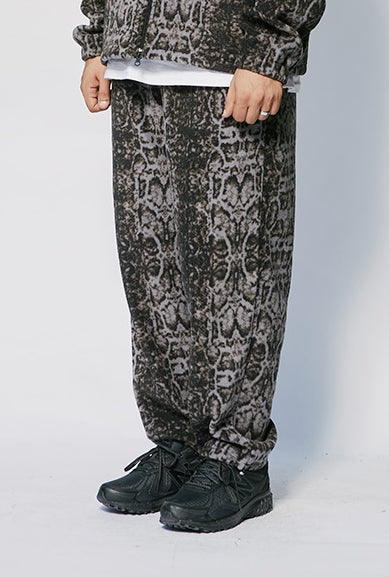 セイントペイン(SAINTPAIN)  SP PHYTON FLEECE TRAINING PANTS-CHARCOAL