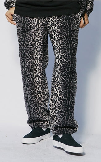 セイントペイン(SAINTPAIN)  SP LEOPARD FLEECE TRAINING PANTS-BLACK