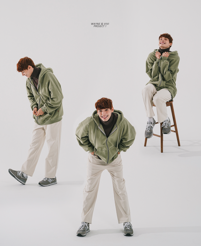 ダブルユーブイプロジェクト(WV PROJECT) Baseline Hood Zip-Up Light Khaki JIOT7536