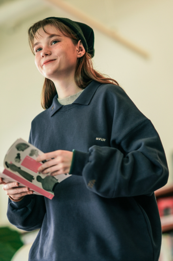 ダブルユーブイプロジェクト(WV PROJECT) Jeze Kara Sweatshirt Navy MJMT7514