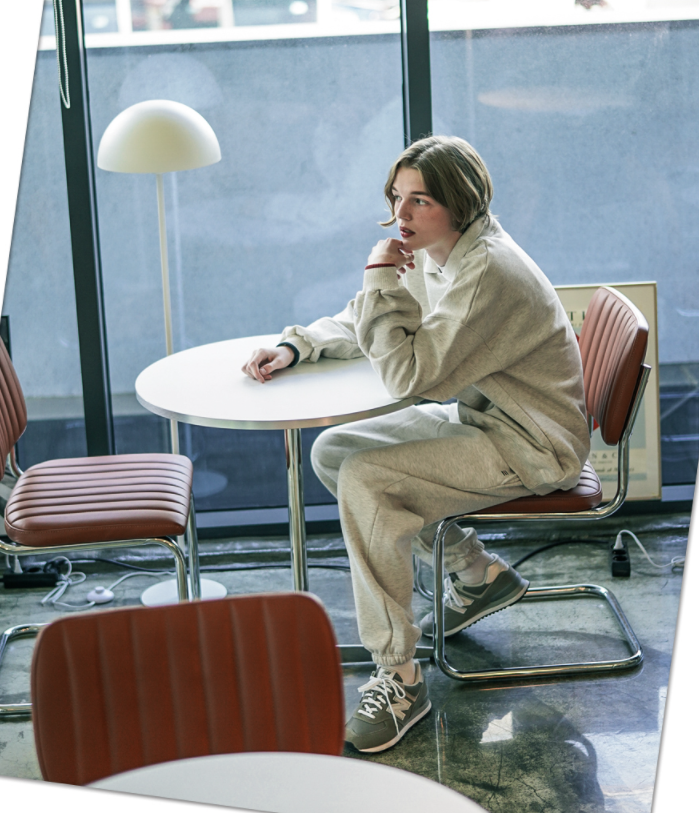 ダブルユーブイプロジェクト(WV PROJECT) Jeze Kara Sweatshirt Oatmeal MJMT7514