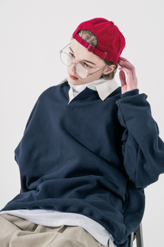 ダブルユーブイプロジェクト(WV PROJECT) Kaku Kara Sweatshirt Navy KMMT7519