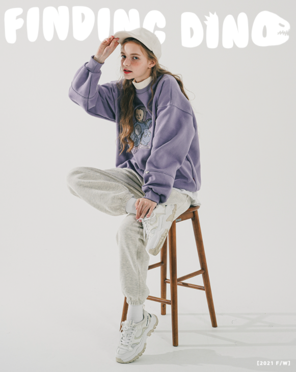 ダブルユーブイプロジェクト(WV PROJECT) Finding Dino Sweatshirt Lavender JIMT7538