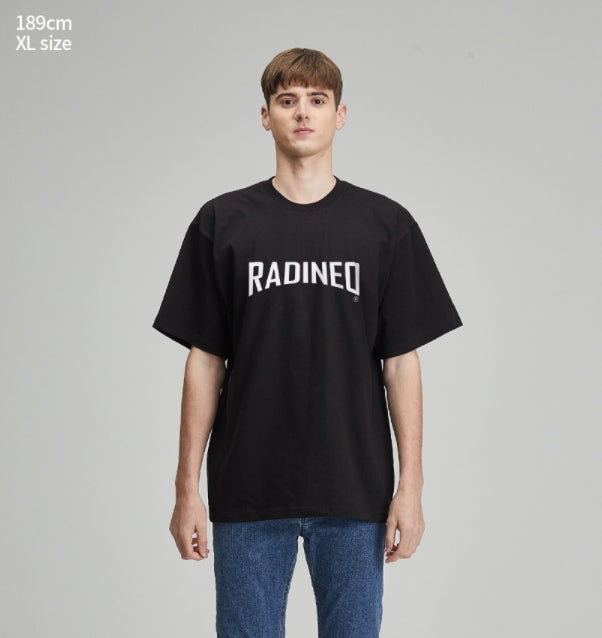 RADINEO (ラディネオ)　Arch logo black short-sleeve T-Shirt