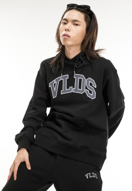 VLDS (ブラディス) VLDS LOGO HOODIE BLACK