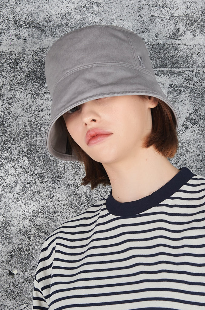 VARZAR(バザール) Stud Drop Over Fit Bucket Hat Grey – UNDERSTUDY CLUB