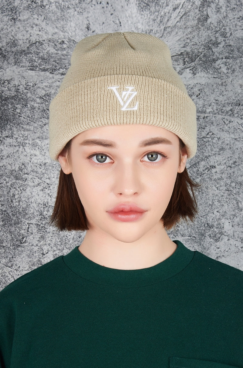 VARZAR(バザール) 3D Monogram Beanie Beige