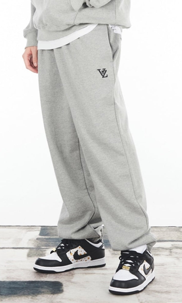 VARZAR(バザール) 3D Monogram Black Embroidery Banding Sweatpants Gray