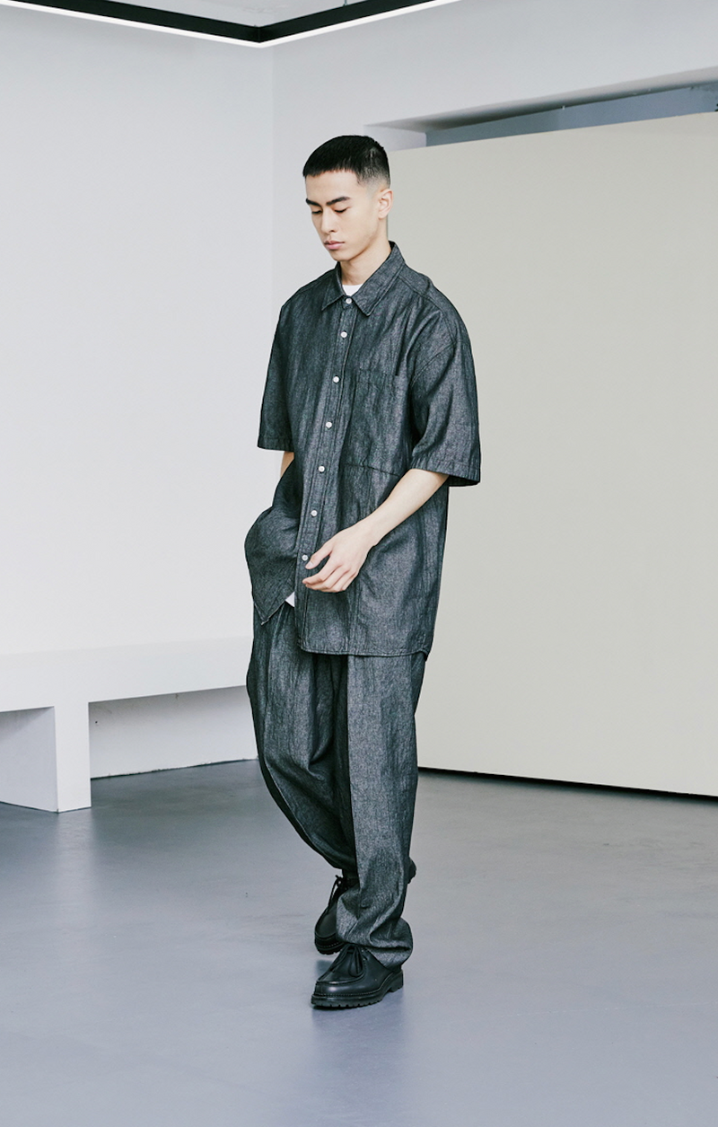 KND(케이엔드) FRONT SEAM WASHED DENIM SHIRT BLACK