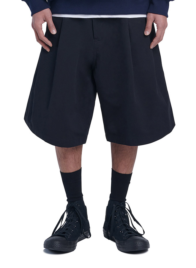 NOMANUAL(ノーマニュアル) TWO-TUCK WIDE BERMUDA PANTS - BLACK