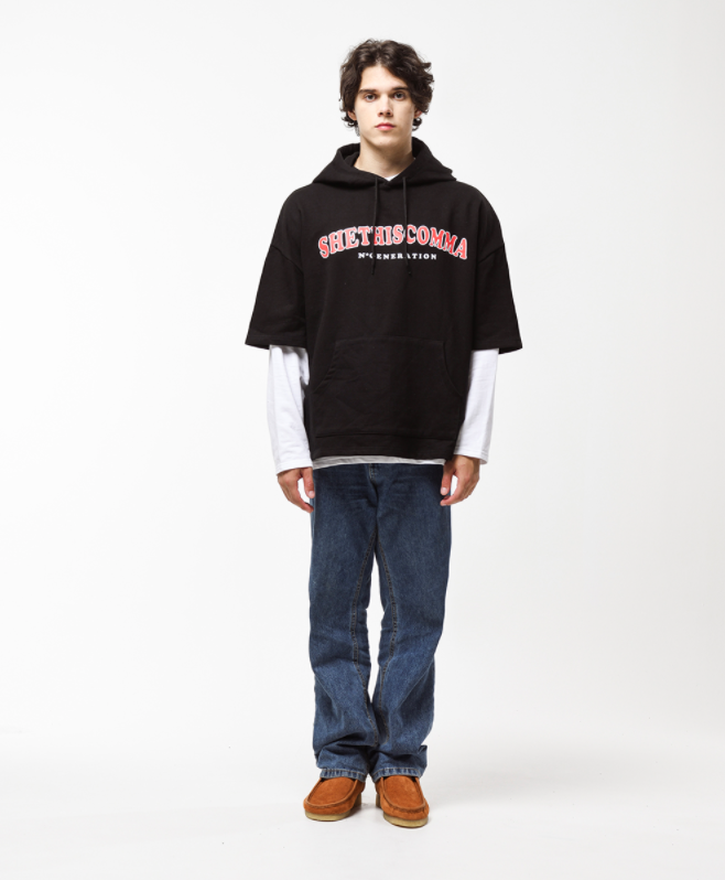 シディスコンマ(SHETHISCOMMA) HALF HOOD T