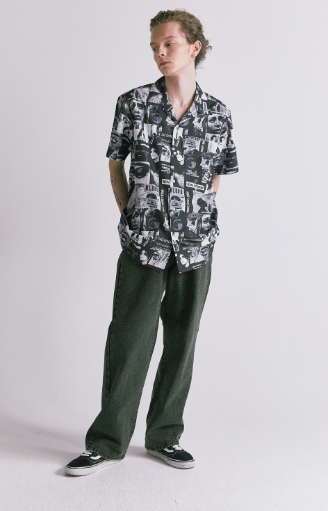 シディスコンマ(SHETHISCOMMA) DEEP KHAKI DENIM PANTS