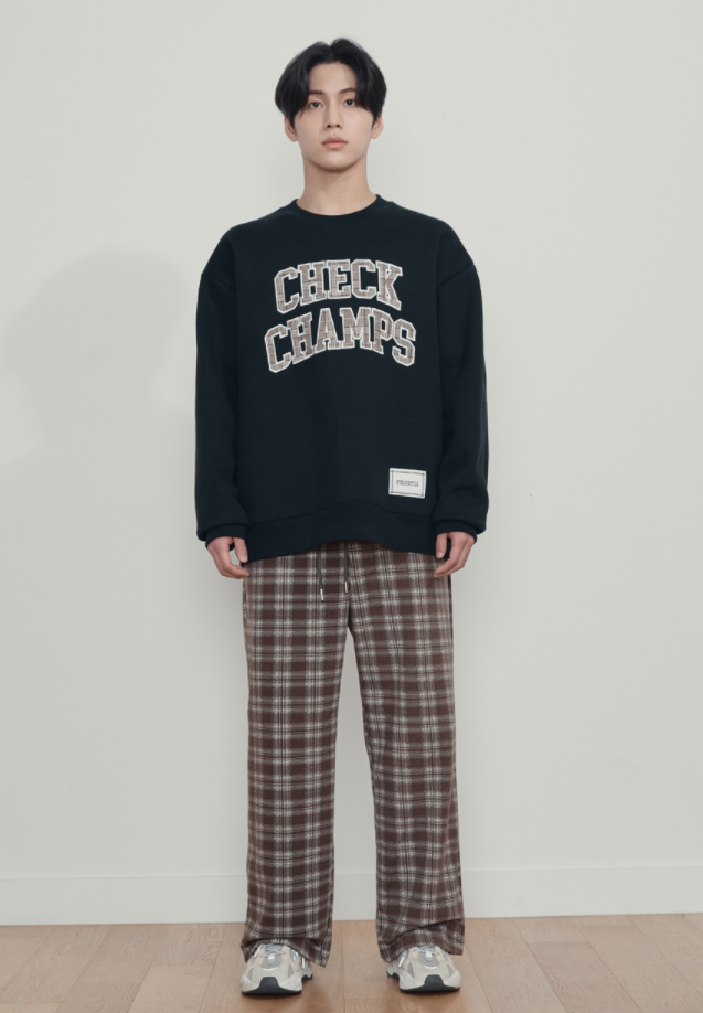 ボーンチャンプス(BORN CHAMPS)   BC CM logo crew neck B21FT21NA