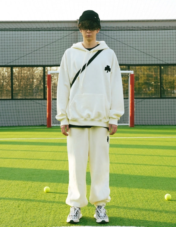 benir (ベニル) BENIR CLOVER HOODIE [IVORY]