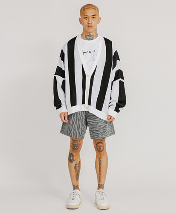 アジョバイアジョ(AJOBYAJO)    Stripe Oversized Cardigan [Black]