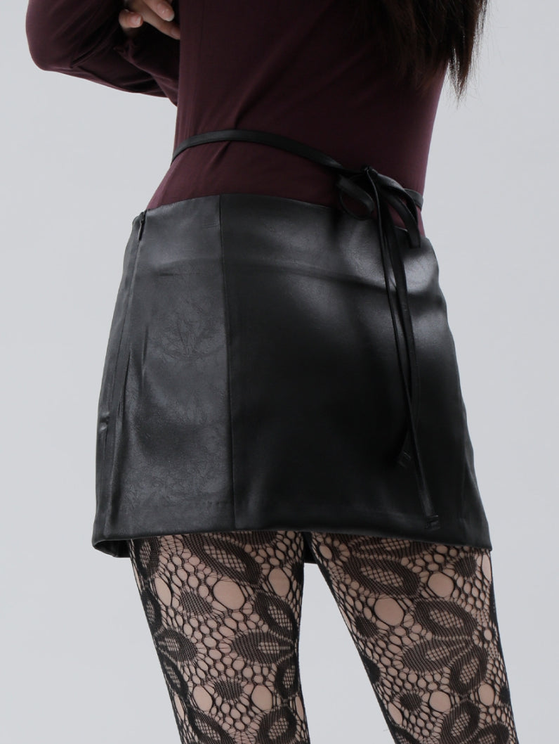 curetty (キュリティー) C MICRO MINI STRAP SKIRT_BLACK