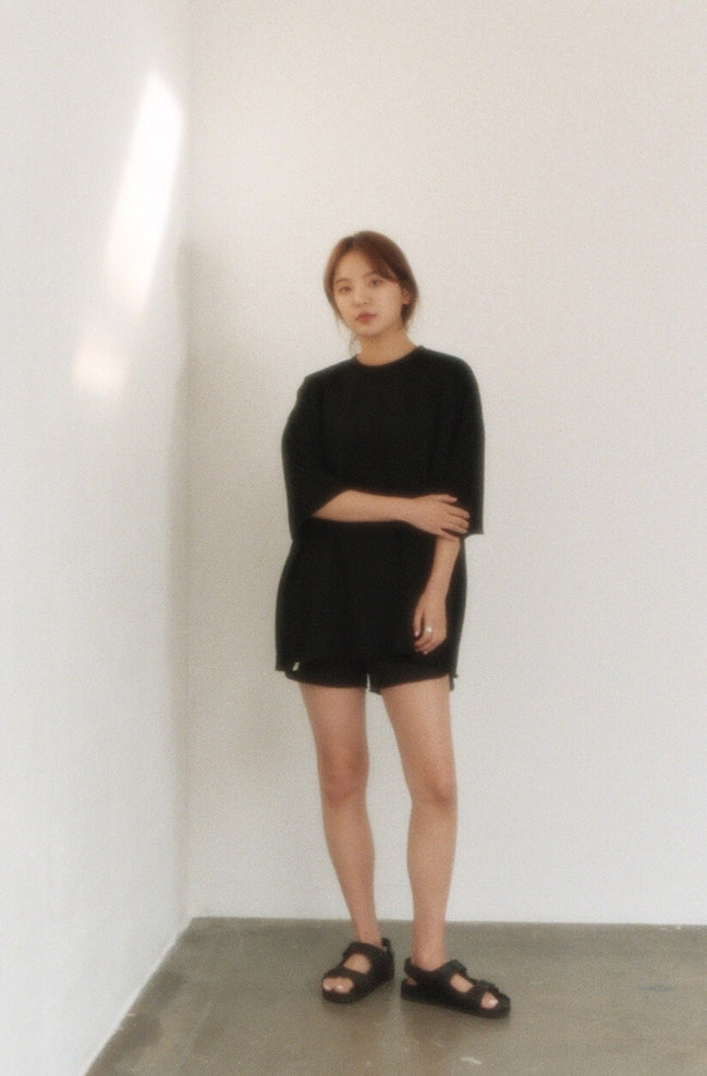 A NOTHING (エーナッシング) VINTAGE P. DYEING CUT-OUT BOX 1/2 TEE (Black)