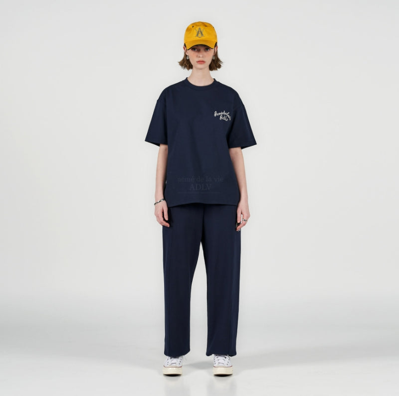 アクメドラビ(acme' de la vie) SCRIPT LOGO EMBROIDERY LONG PANTS NAVY