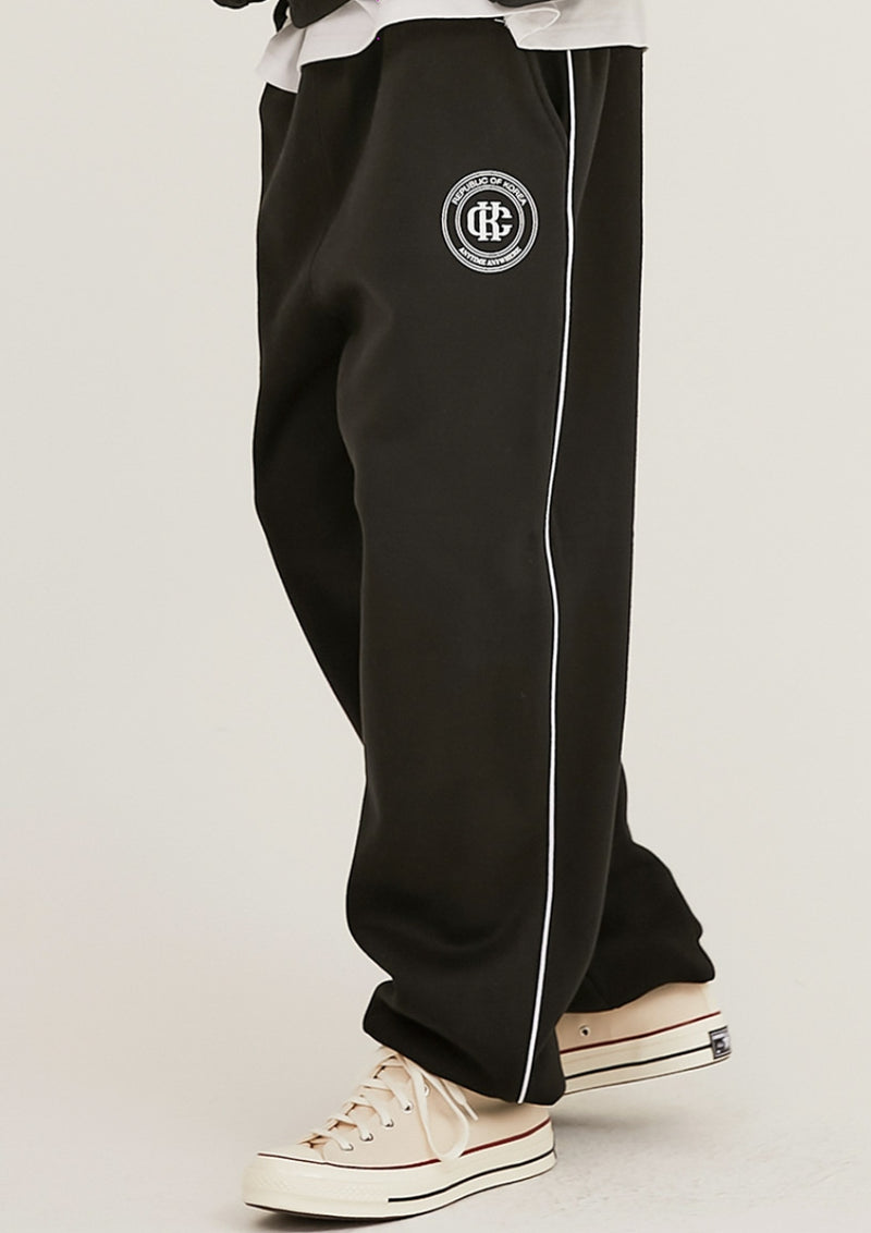 Crump (クランプ) EMBLEM PIPING JOGGER PANTS (CP0185)