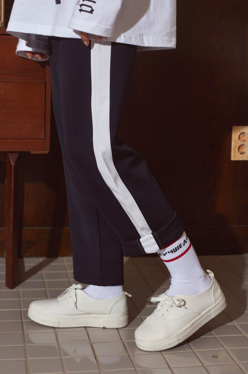 Crump (クランプ) Crump lettering socks (CA0003-1)