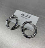 PASION (パシオン) Pipe Gloss Ring Earrings (Silver)