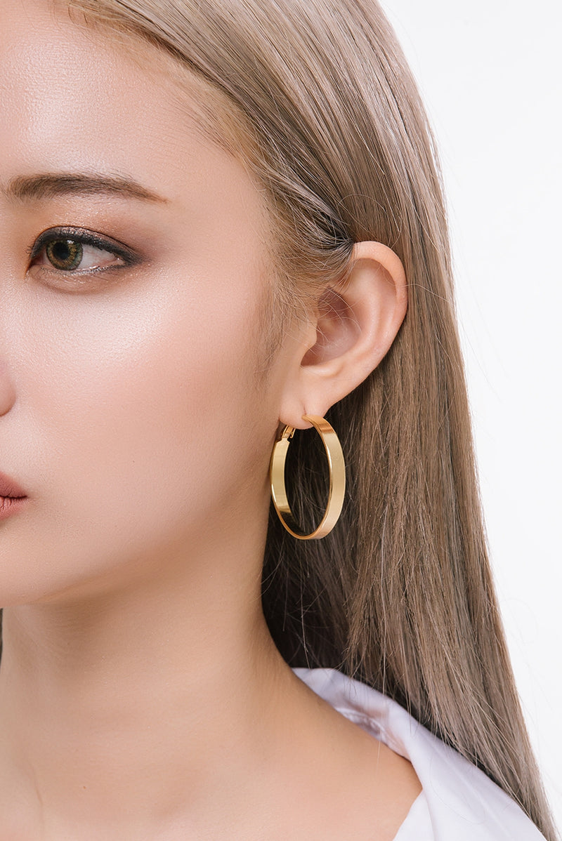 PASION (パシオン) Thin-Simpling Earrings (Gold)