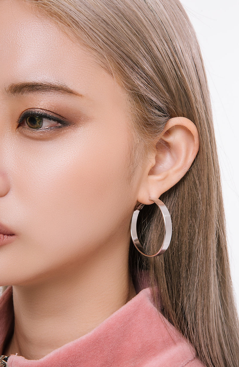 PASION (パシオン) Thin-Simpling Earrings (Silver)