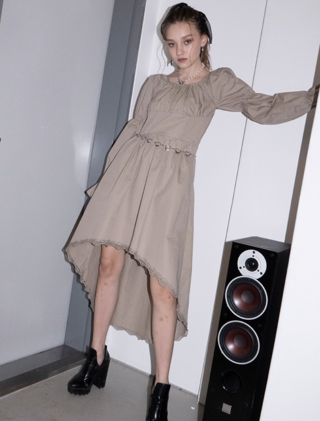 BABLETWO  (ビーエーブルトゥー)       Puff Corset Dress [beige]