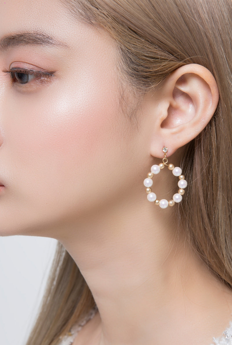 PASION (パシオン) Unbalanced Sweetie Pearl Earring (Gold)