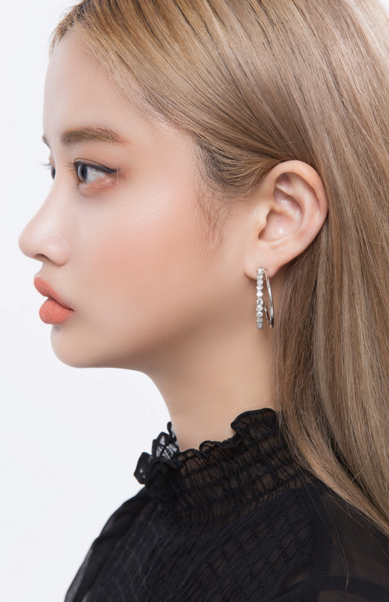 PASION (パシオン) Glitter Half-Curved Ring Earrings (Silver)