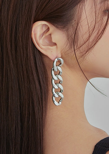 PASION (パシオン) Flat Bold Chain Drop Earrings (Silver)