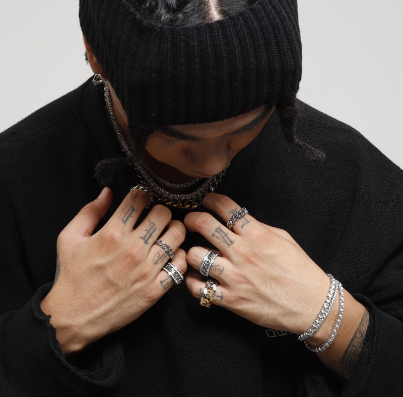 PASION (パシオン) Surgical Side Cubic Metallic Rolling Chain Ring
