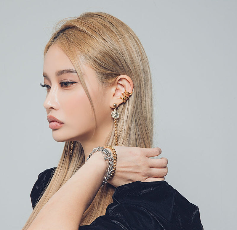 PASION (パシオン) Coin Drop Earrings (Gold)