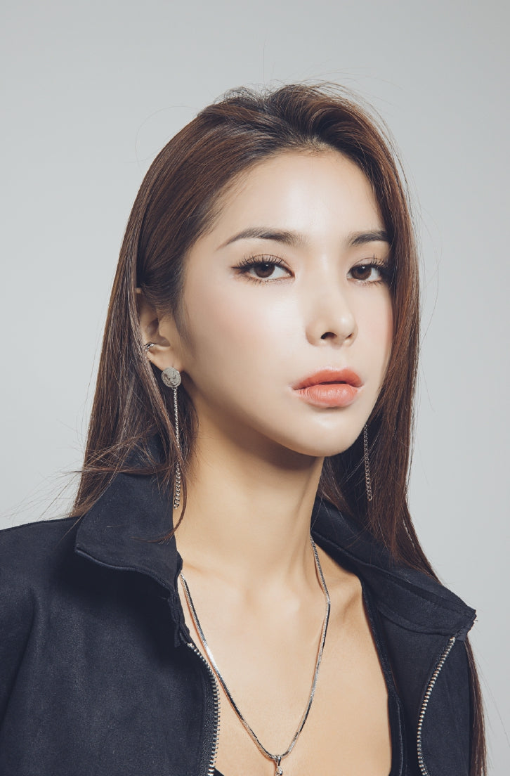 PASION (パシオン) Coin Drop Earrings (Silver)