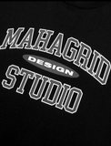 mahagrid (マハグリッド)  COLLEGE LOGO TEE [BLACK/CHARCOAL]