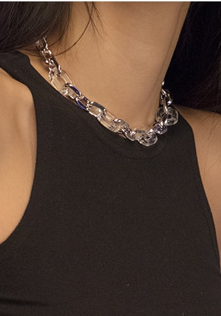 PASION (パシオン) Unique Acrylic and Metallic Chain Necklace