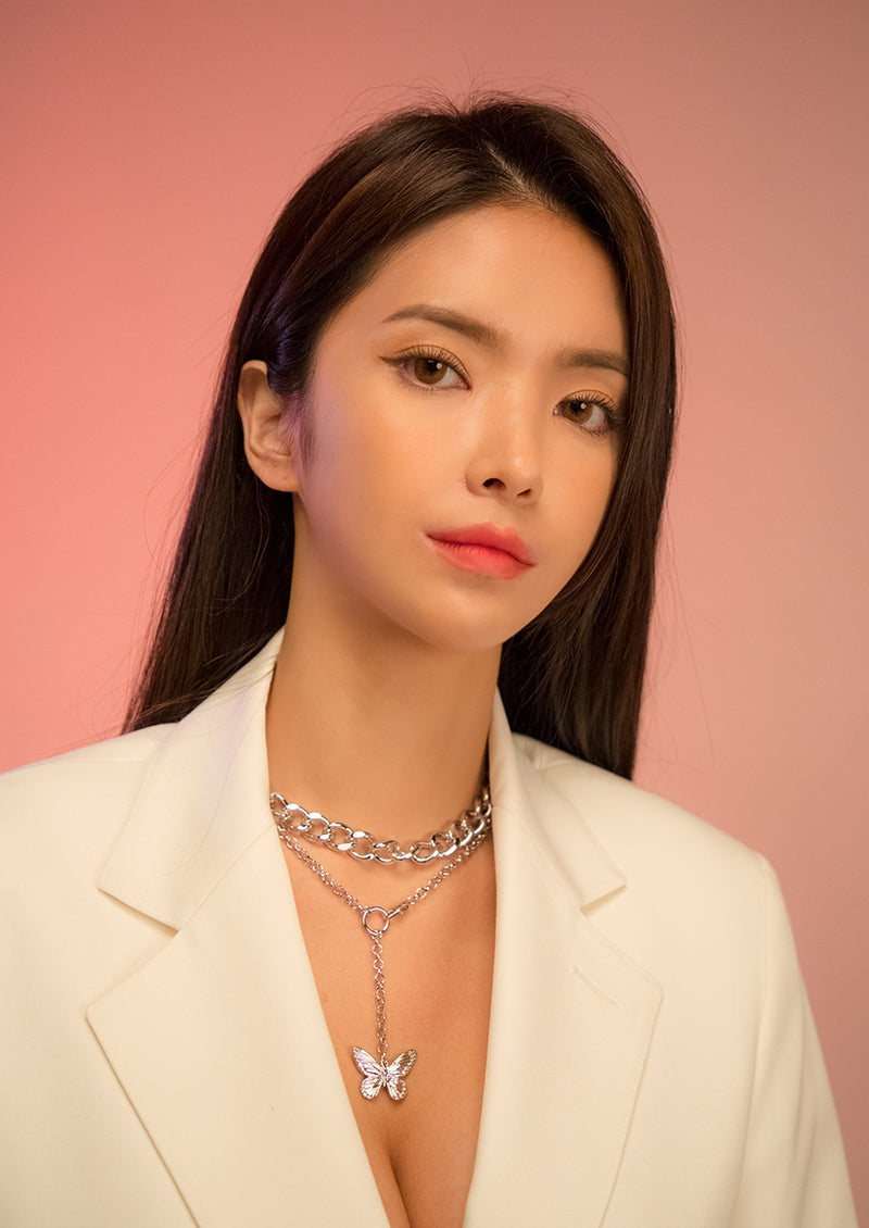 PASION (パシオン) drop butterfly necklace