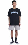 NOMANUAL(ノーマニュアル)  3T ARCH LOGO T-SHIRT - BLACK